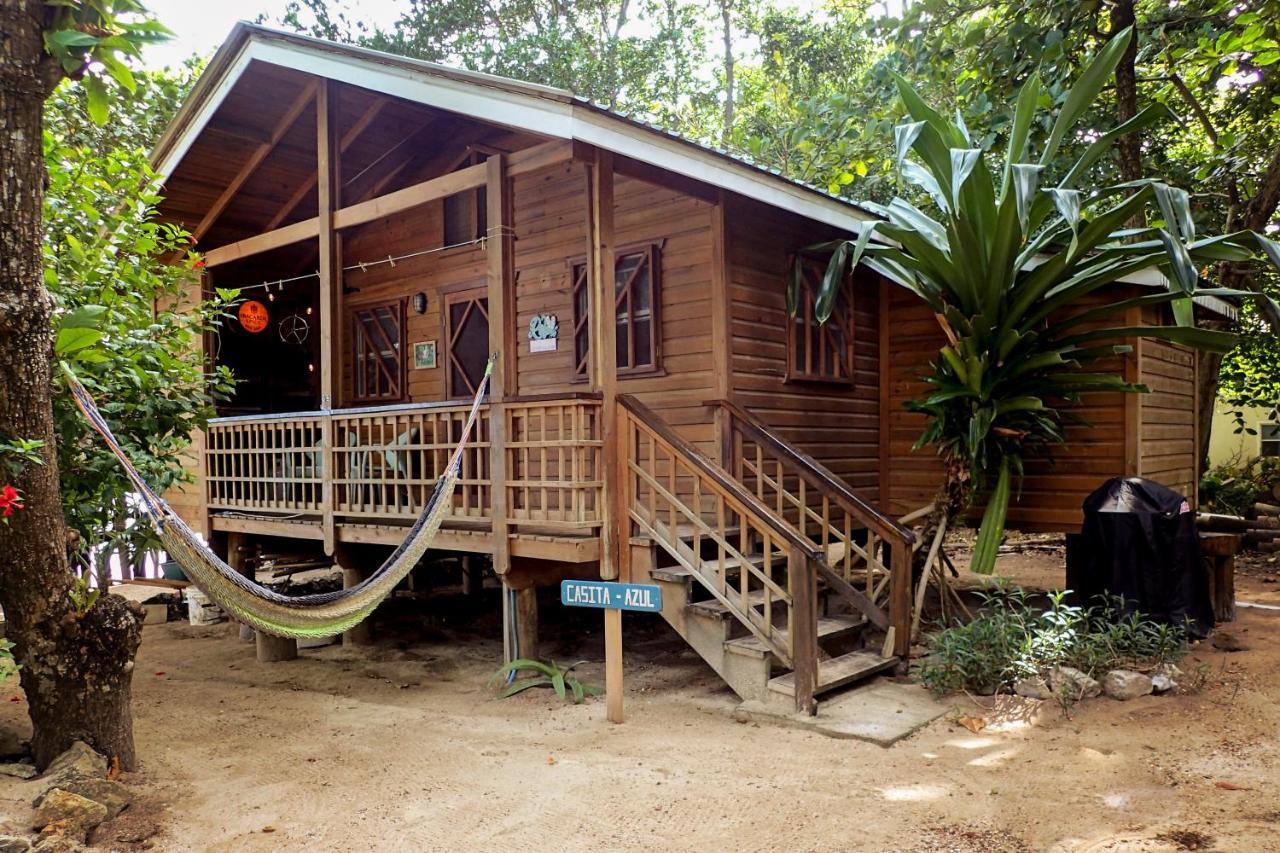 Villa Blue Island Divers Casita Azul à Sandy Bay Extérieur photo